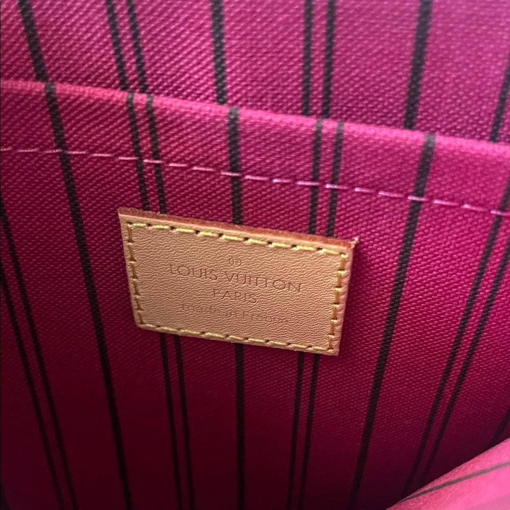 Louis Vuitton Monogram Pochette GM